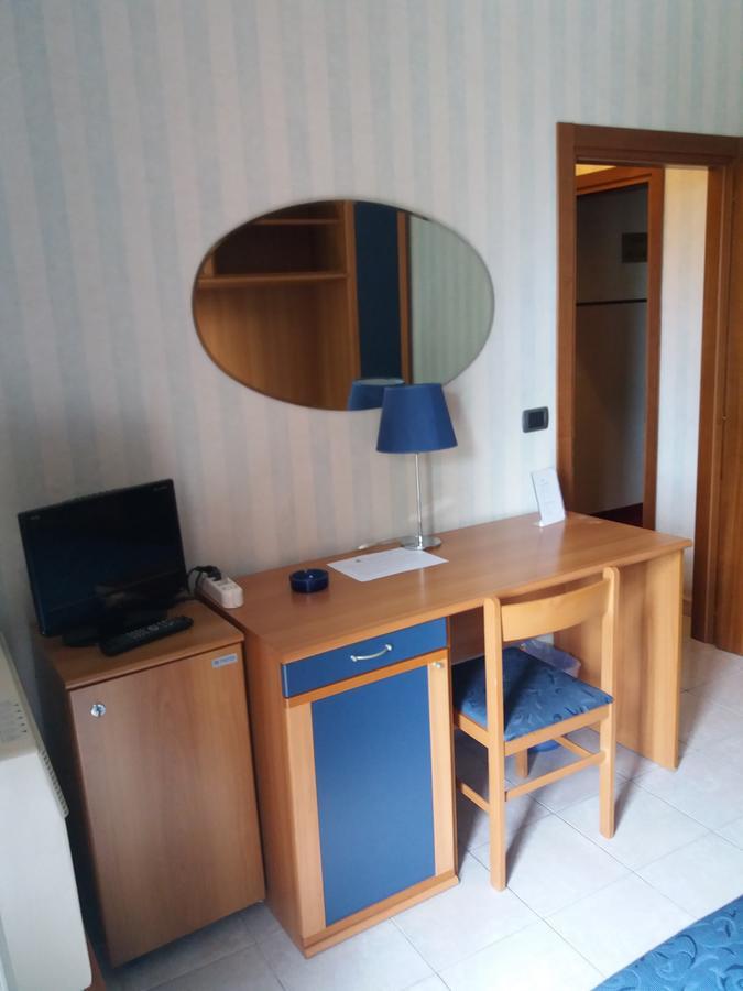 Hotel Pineta Cagli Eksteriør bilde